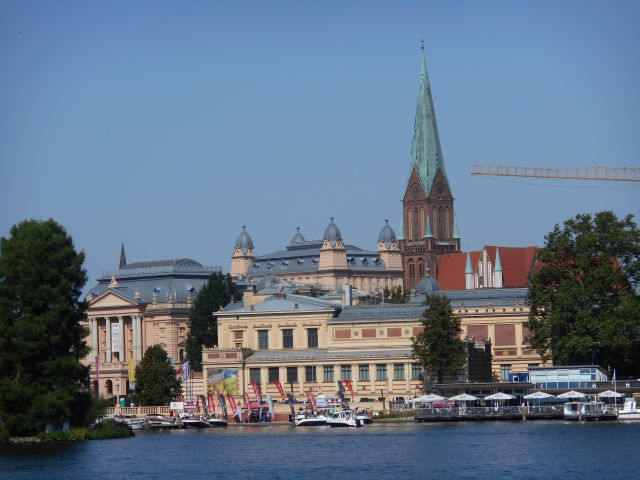 files/motorradfreunde_solling_vogler_de/Blick vom Schweriner See.jpg