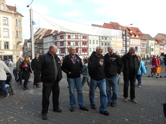 files/motorradfreunde_solling_vogler_de/Domplatz Erfurt.jpg