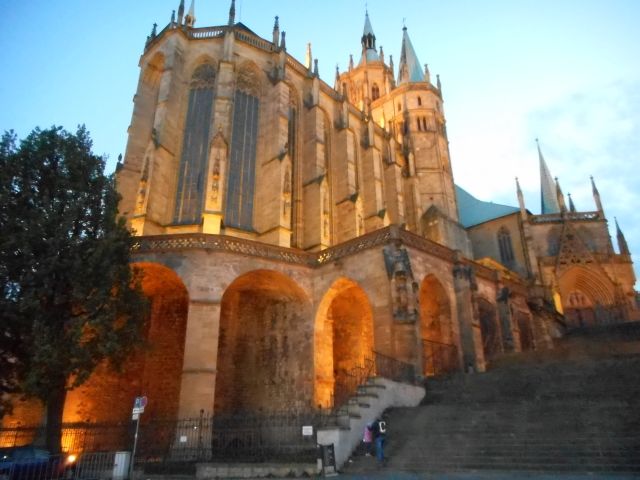files/motorradfreunde_solling_vogler_de/Erfurter Dom bei Nacht.1..jpg