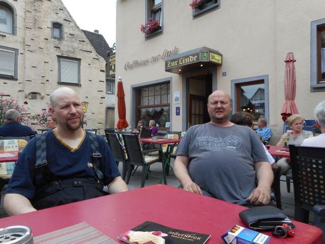 files/motorradfreunde_solling_vogler_de/Mosel 2016/Biergarten 2.jpg