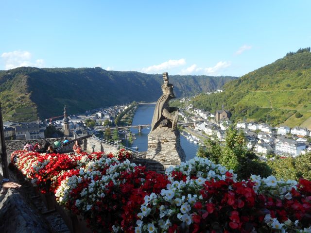 files/motorradfreunde_solling_vogler_de/Mosel 2016/Reichsburg Cochem 3.jpg