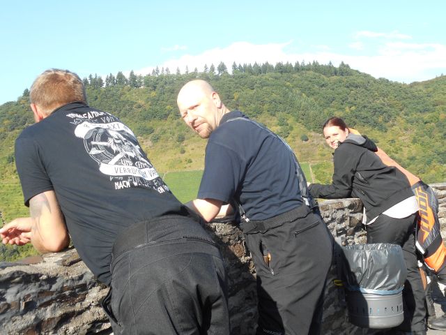 files/motorradfreunde_solling_vogler_de/Mosel 2016/die 4 von der Burg.jpg
