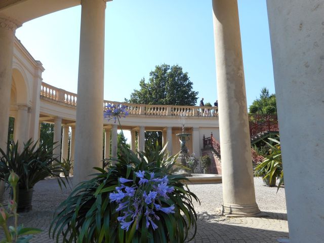 files/motorradfreunde_solling_vogler_de/Orangerie Schwerin 1.jpg