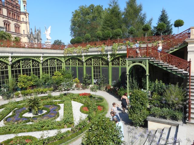 files/motorradfreunde_solling_vogler_de/Orangerie Schwerin 3.jpg