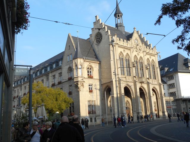 files/motorradfreunde_solling_vogler_de/Rathaus Erfurt.jpg